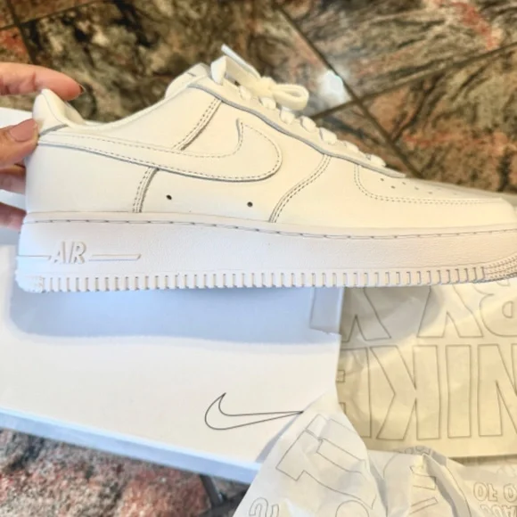Nike White Air Force 1 Sneakers Iconic Design NWOT Box included - Picture 4 of 7